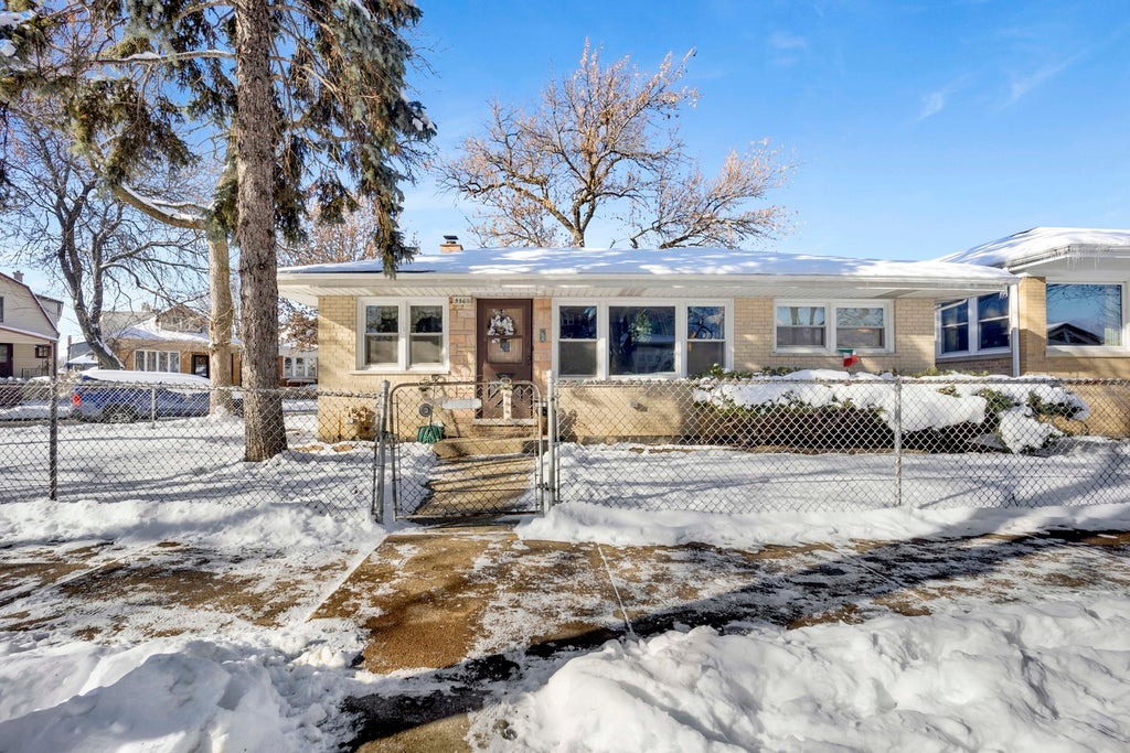 5360 North Lynch Avenue, Chicago, 60630