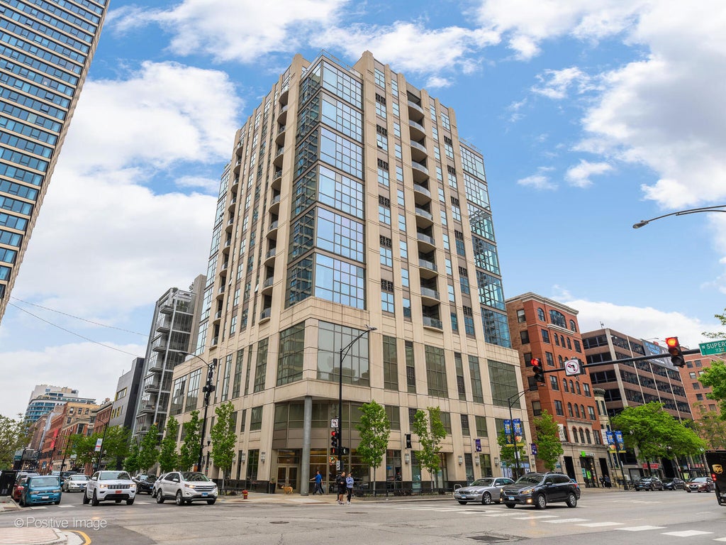 150 West Superior Street 801, Chicago, 60654