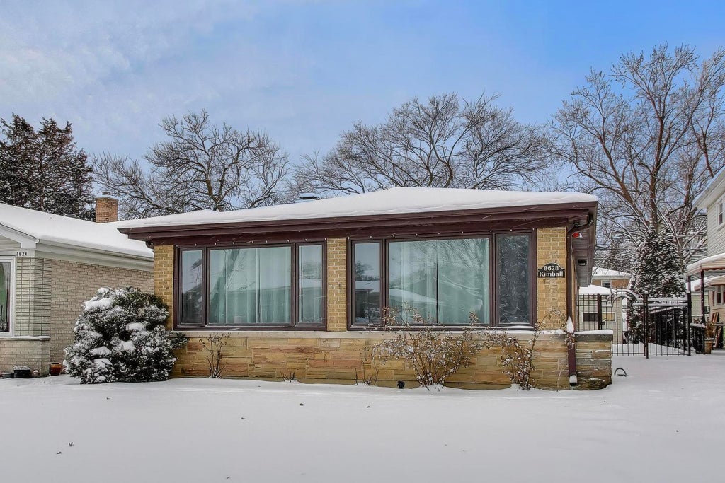 8628 Kimball Avenue, Skokie, 60076