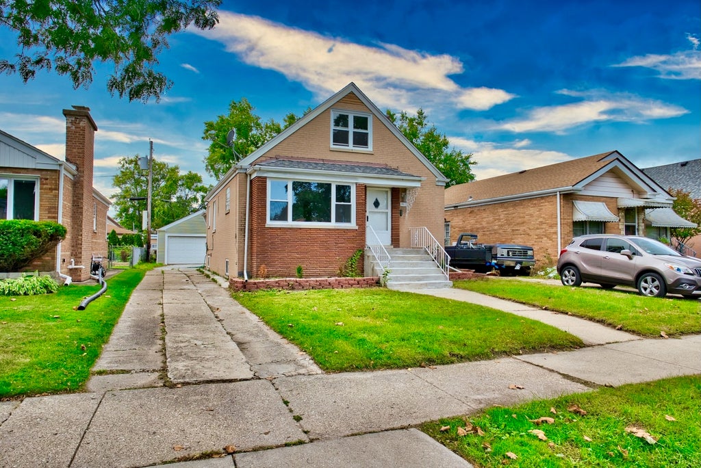 7412 Keeler Avenue, Skokie, 60076