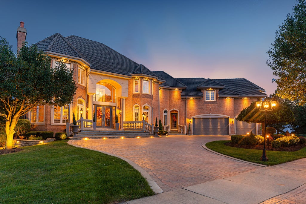 147 Los Lagos Drive, Bloomingdale