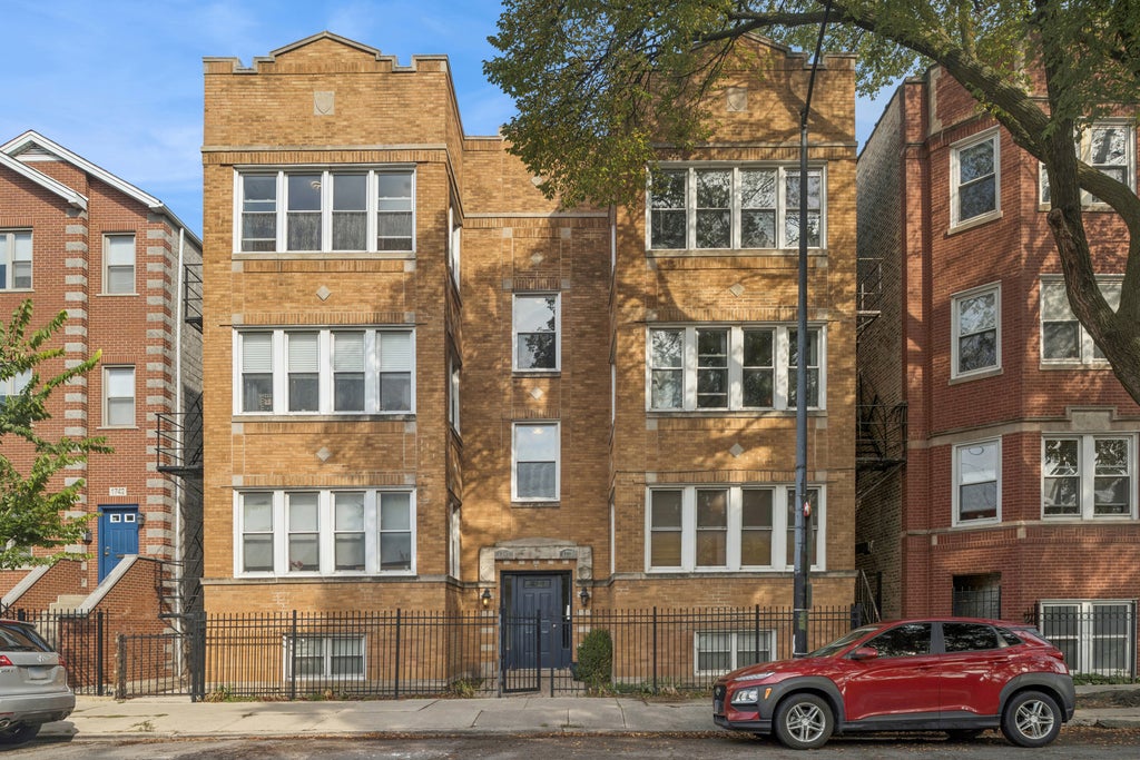 1740 West Foster Avenue 3f, Chicago, 60640