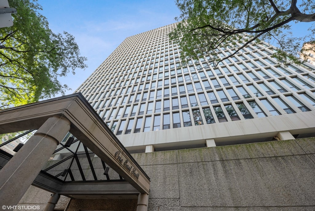 1 East Scott Street 1501, Chicago, 60610