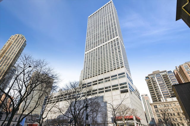 180 East Pearson Street 3401, Chicago