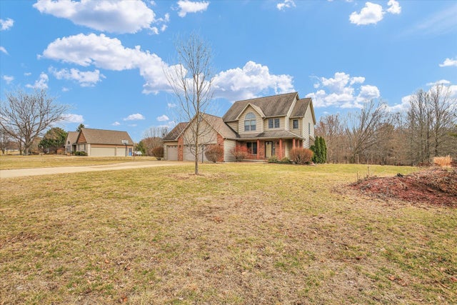 11 Long Grove Drive, Monticello