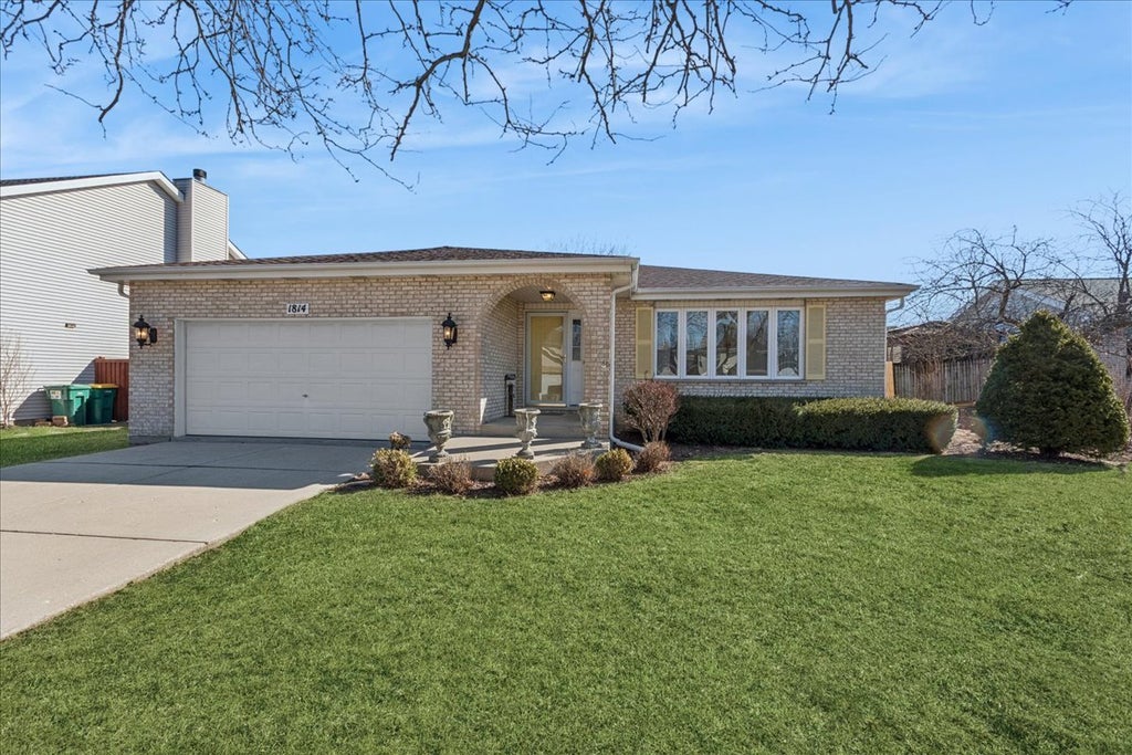 1814 Larkspur Drive, Plainfield