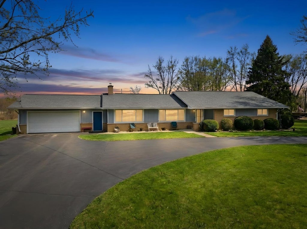 28007 Brickville Road, Sycamore