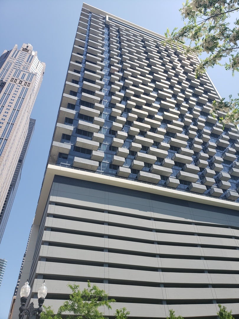 235 West Van Buren Street 4516, Chicago, 60607