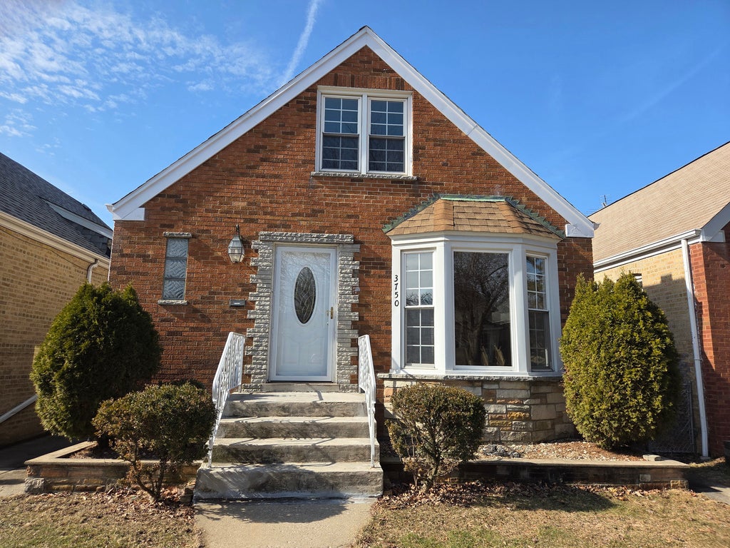 3750 North Oleander Avenue, Chicago