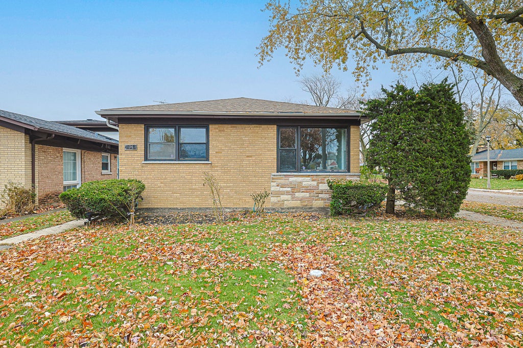 7501 East Prairie Road, Skokie, 60076