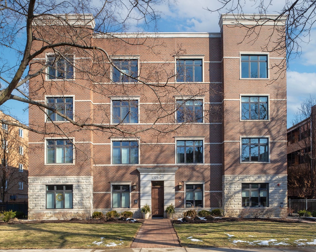 1323 Maple Avenue 3ne, Evanston, 60201