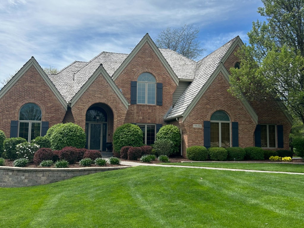 7n224 Whispering Trail, St. Charles