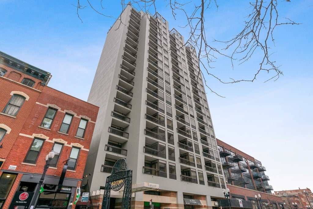 1212 North Wells Street 1505, Chicago, 60610