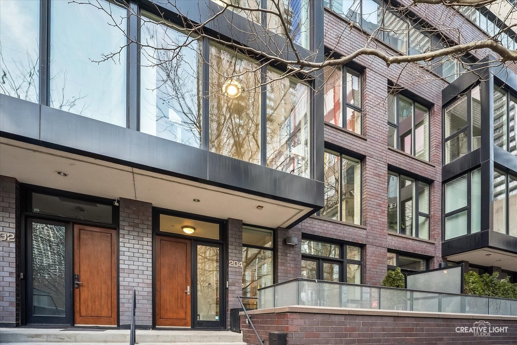 204 North Park Drive, Chicago, 60601
