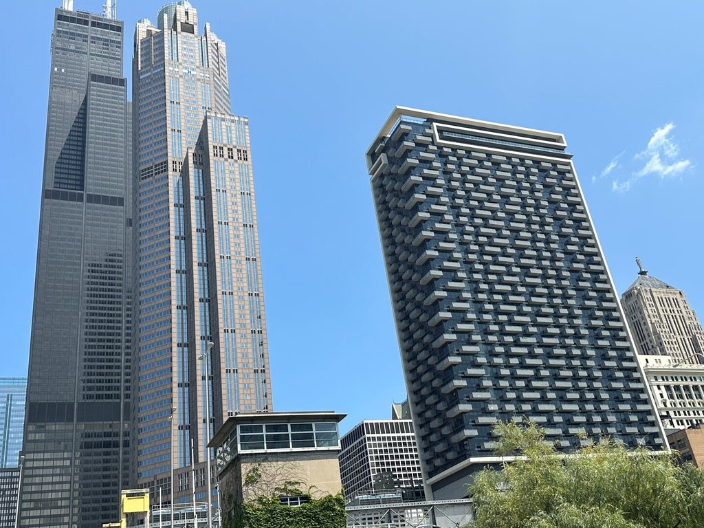 235 West Van Buren Street 2309, Chicago, 60607