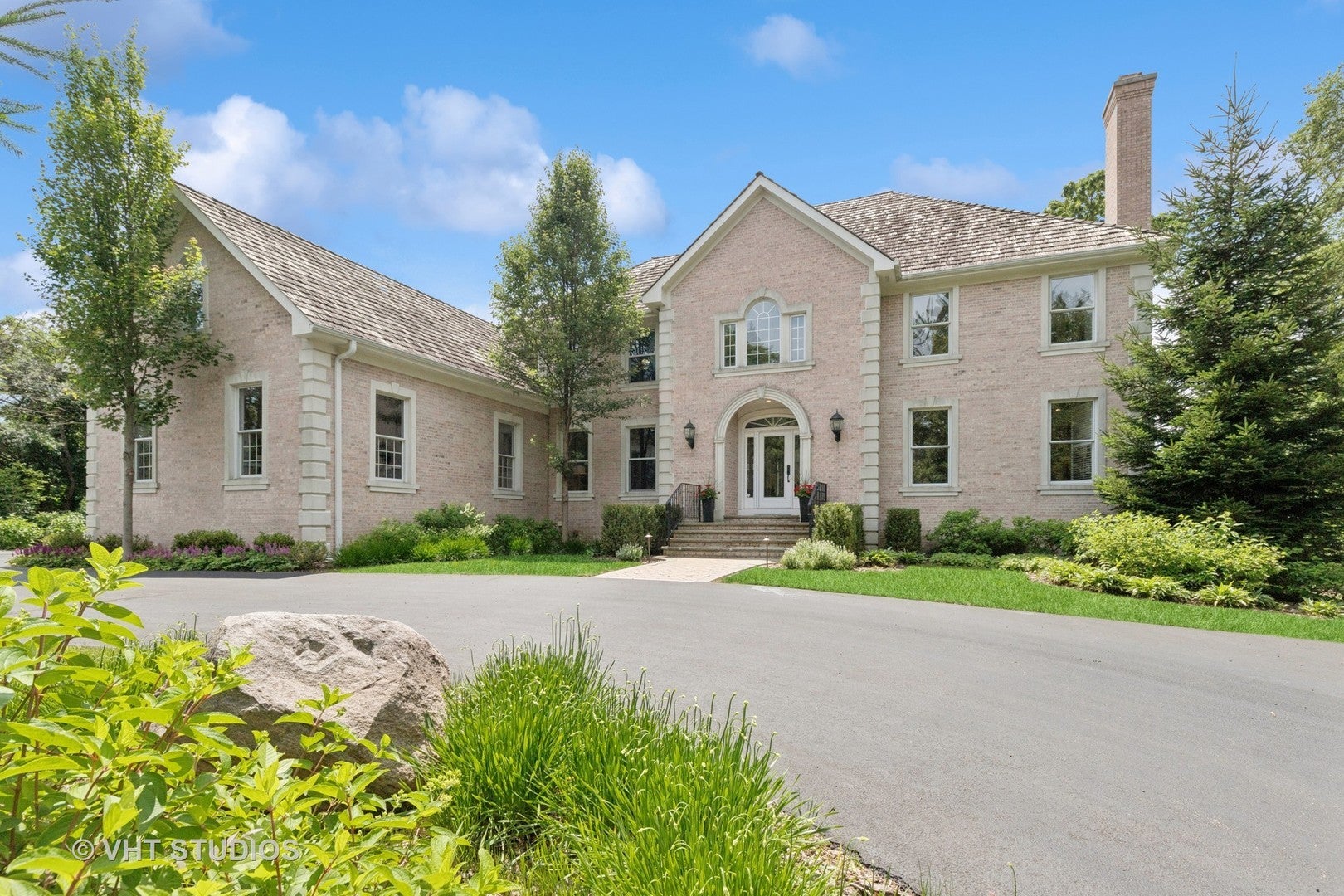 Photo of Listing #12577407