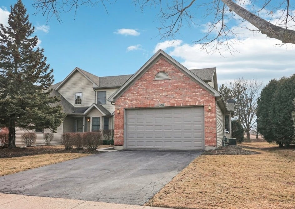 683 Hampshire Drive, Hampshire