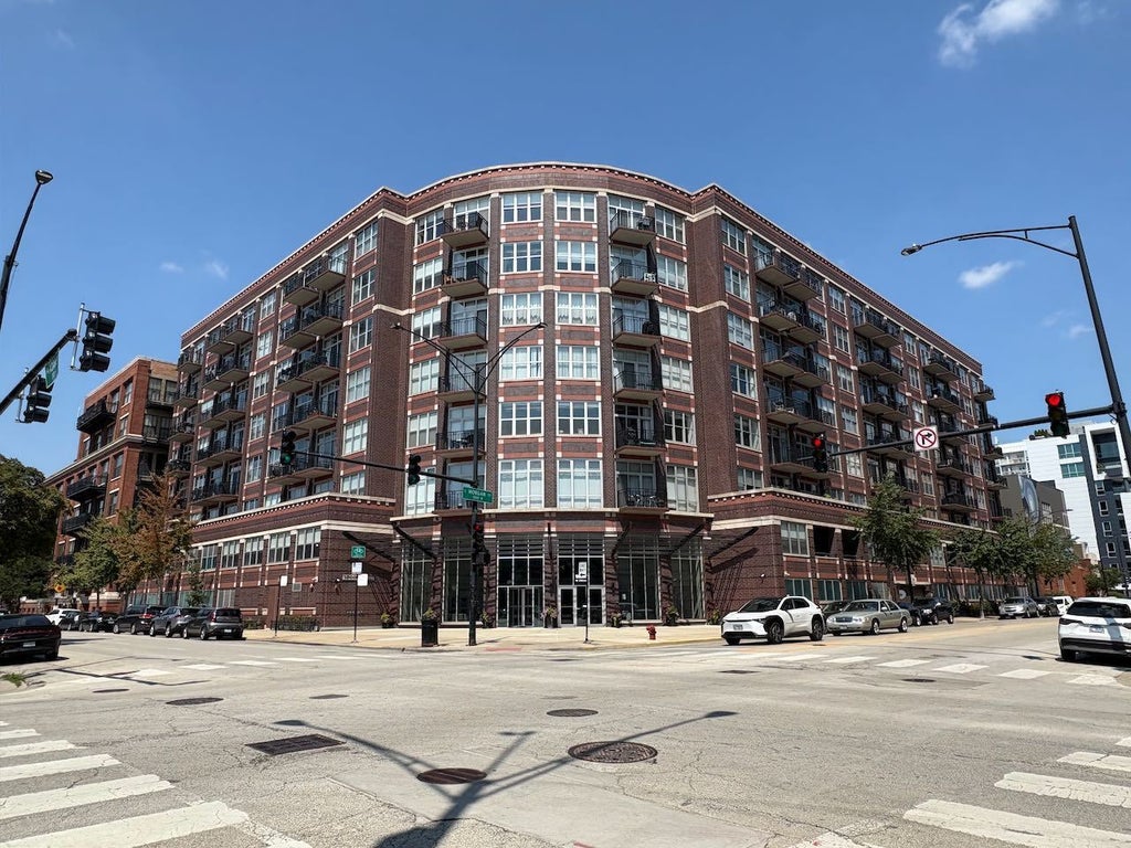 1000 West Adams Street 614, Chicago, 60607