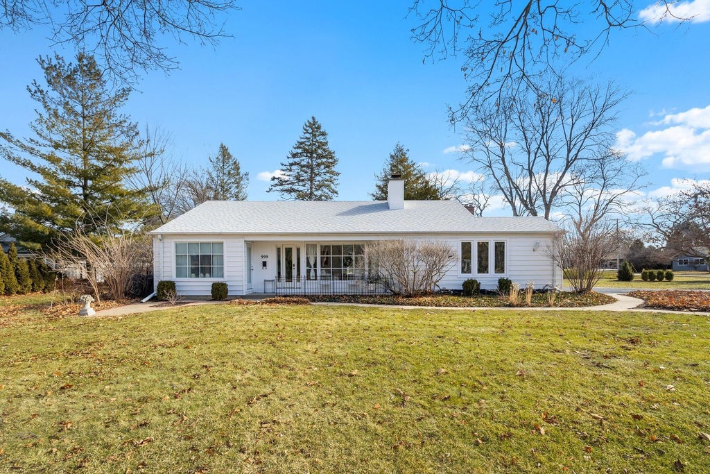 999 Sunset Road, Geneva