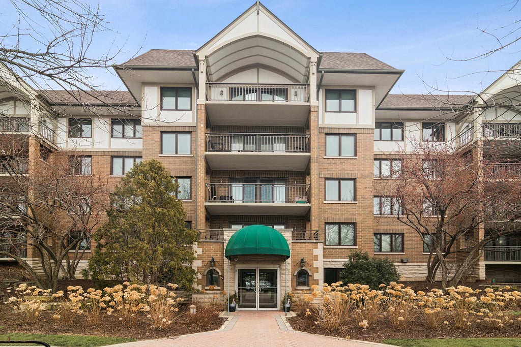 5 South Pine Street 506b, Mount Prospect