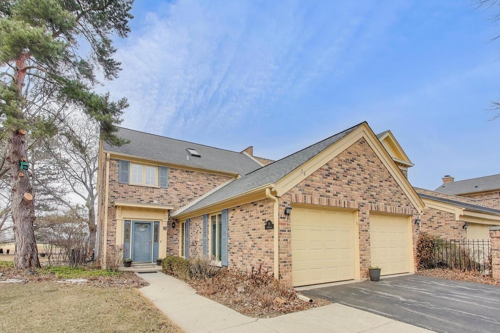 28 The Court Of Cobblestone Court, Northbrook, 60062