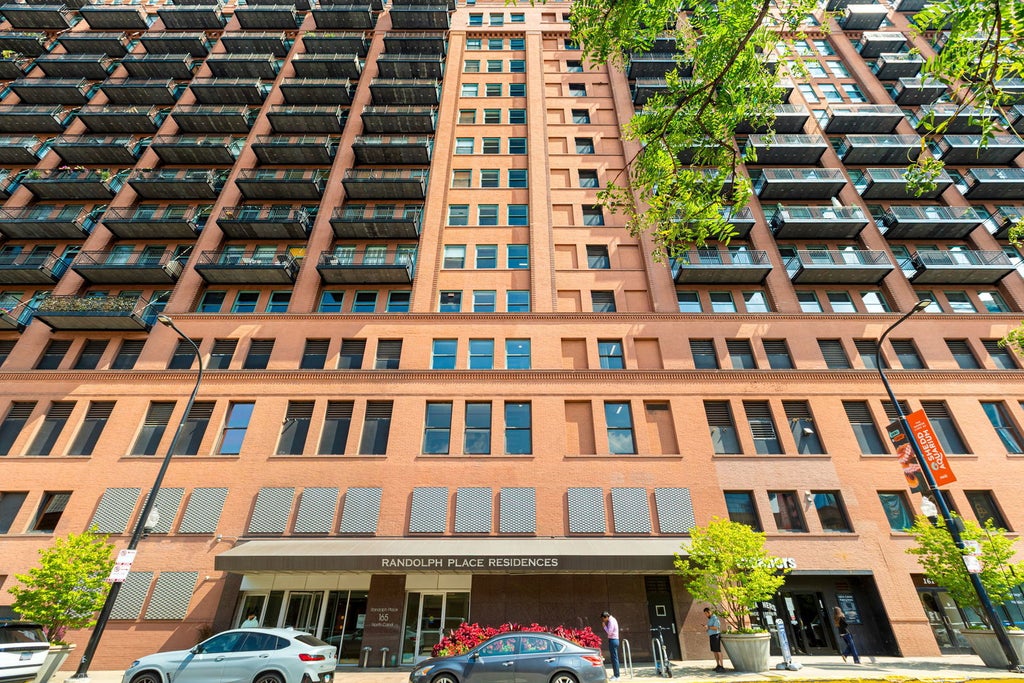 165 North Canal Street 701, Chicago, 60606
