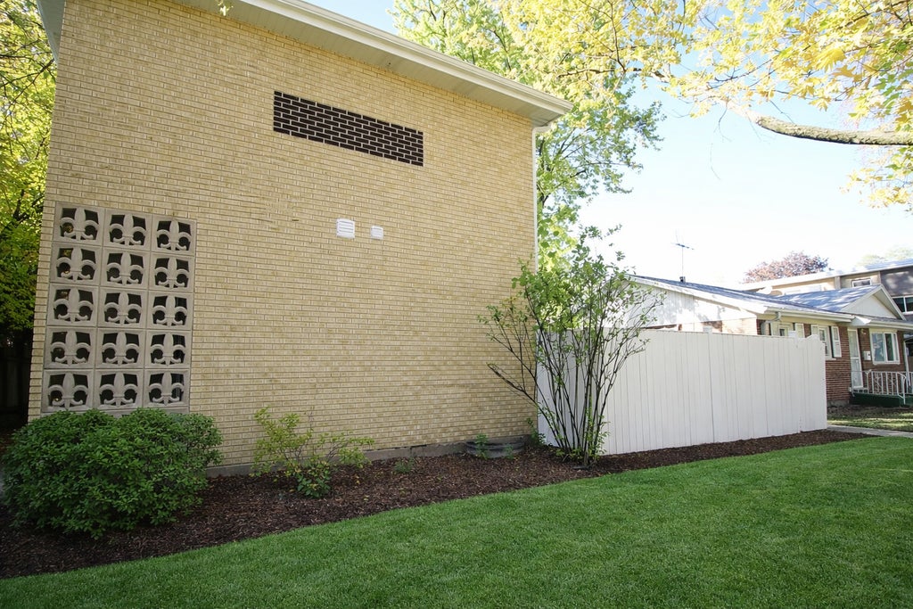 920 Dodge Avenue, Evanston, 60202