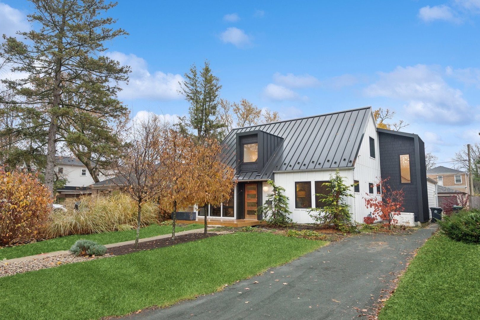 Photo of Listing #12580526