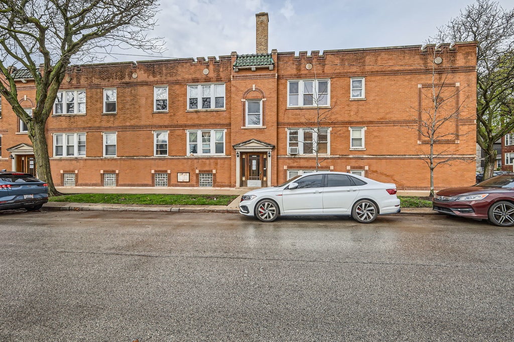 3522 North Lawndale Avenue 2, Chicago, 60618