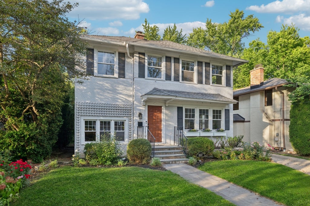 607 Orchard Lane, Winnetka, 60093