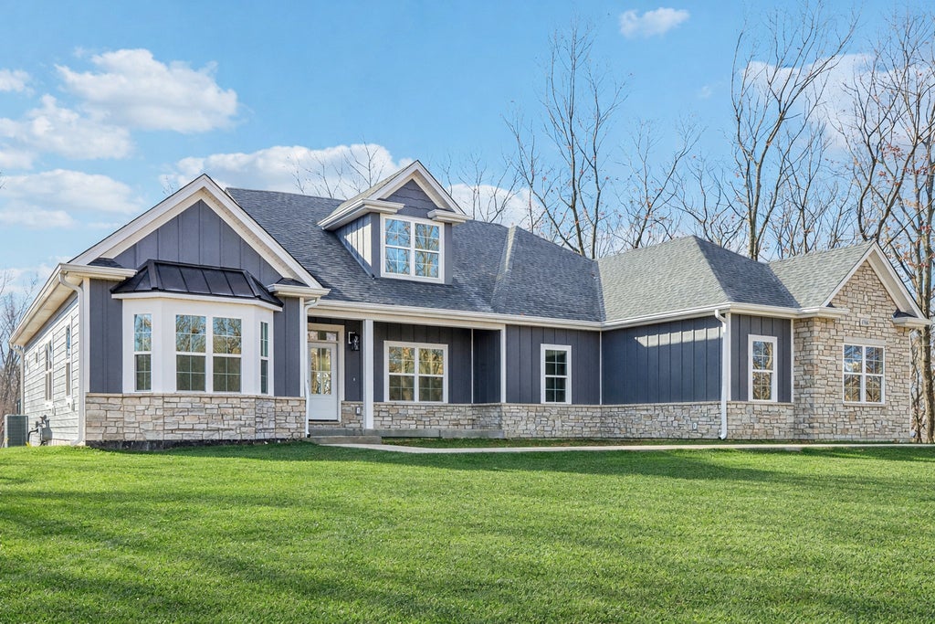 39w909 North Hathaway Lane, Geneva