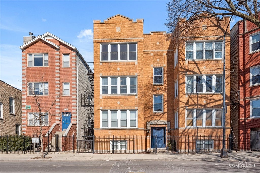 1740 West Foster Avenue 2f, Chicago, 60640