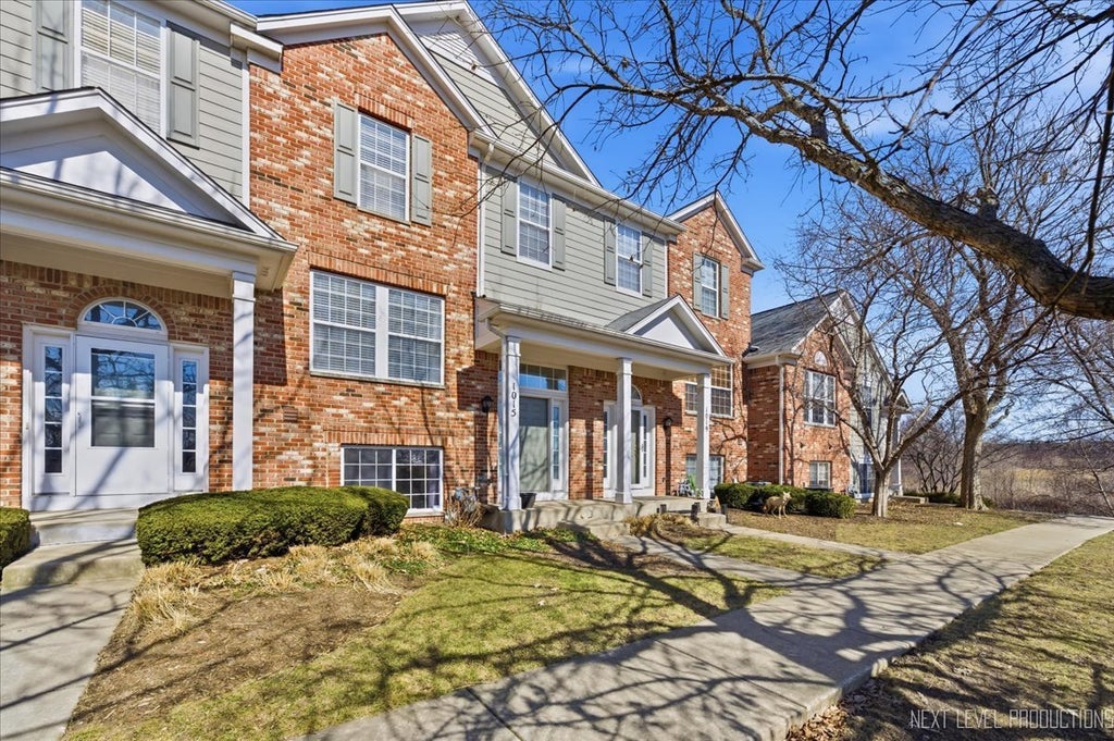 1015 Reserve Drive, Elgin