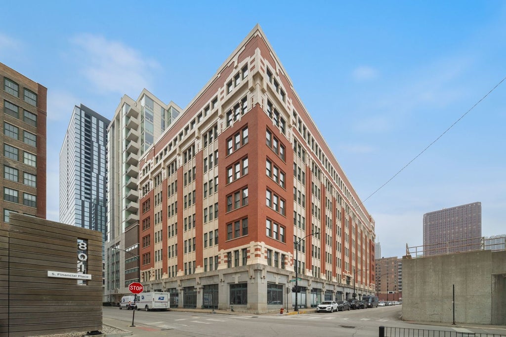 732 South Financial Place 503, Chicago, 60605