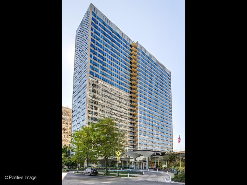 3550 North Lake Shore Drive 806, Chicago, 60657