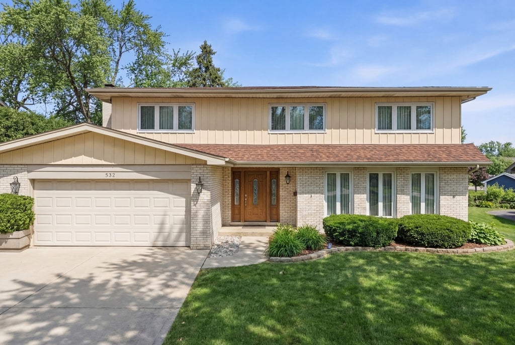532 Lois Court, Mount Prospect