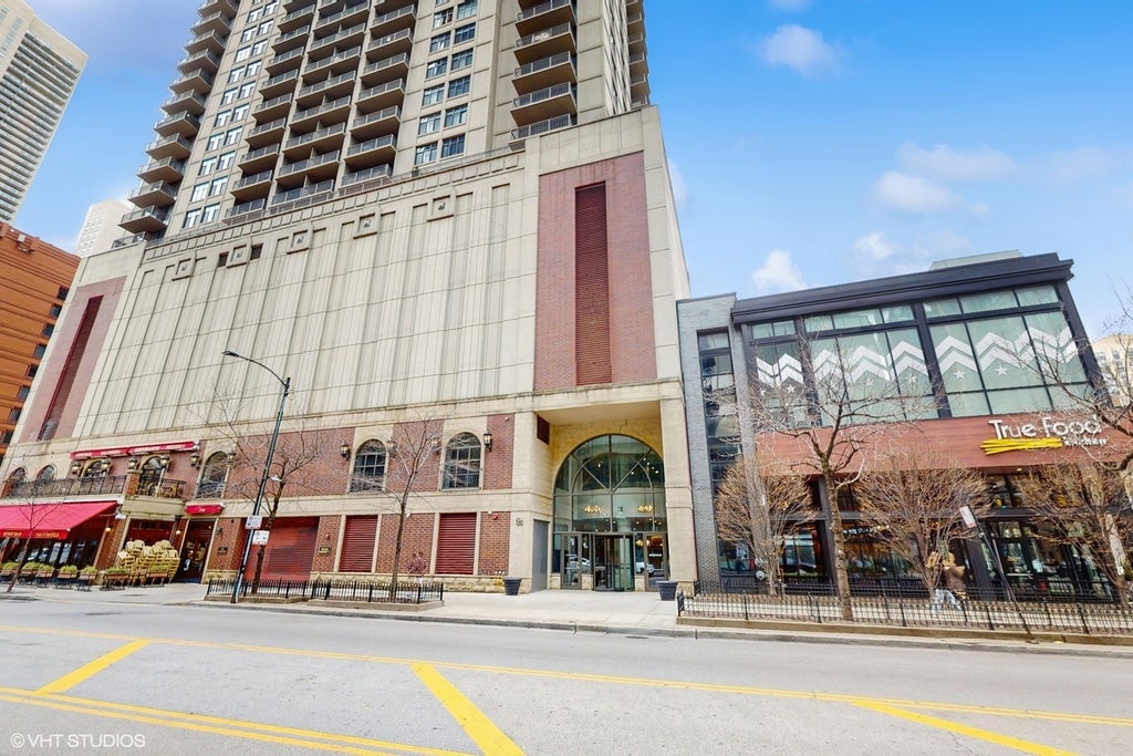 630 North State Street 2403, Chicago, 60654