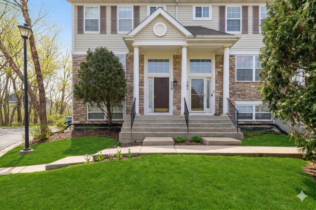 778 West Misty Drive, Palatine