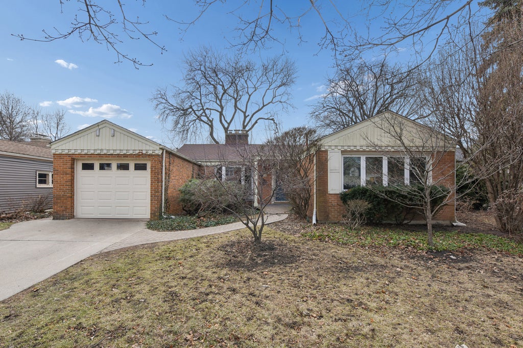 1736 Keeney Street, Evanston, 60202