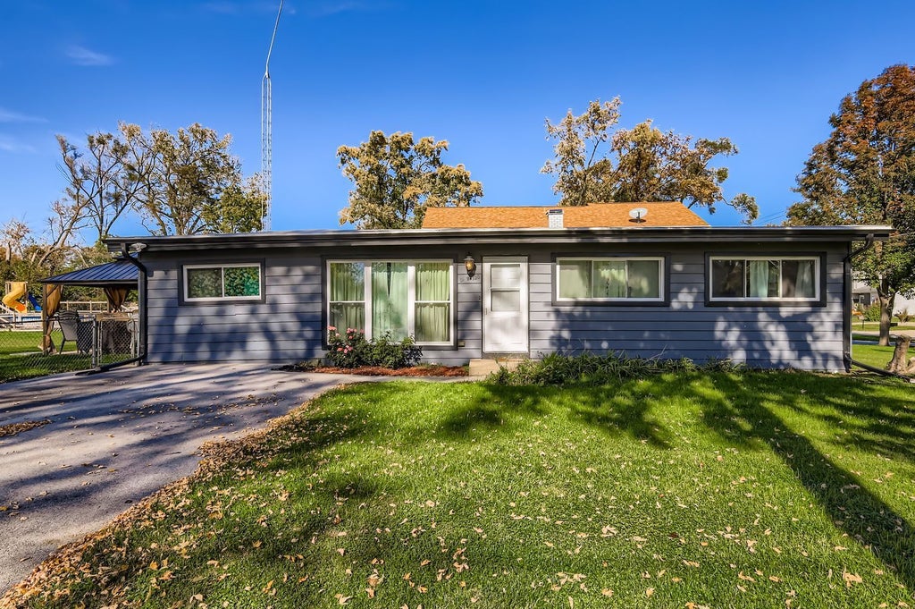19w720 Woodland Avenue, Addison