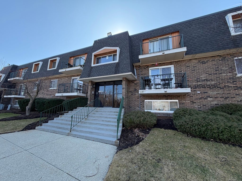 3853 North Parkway Drive 1f, Northbrook, 60062