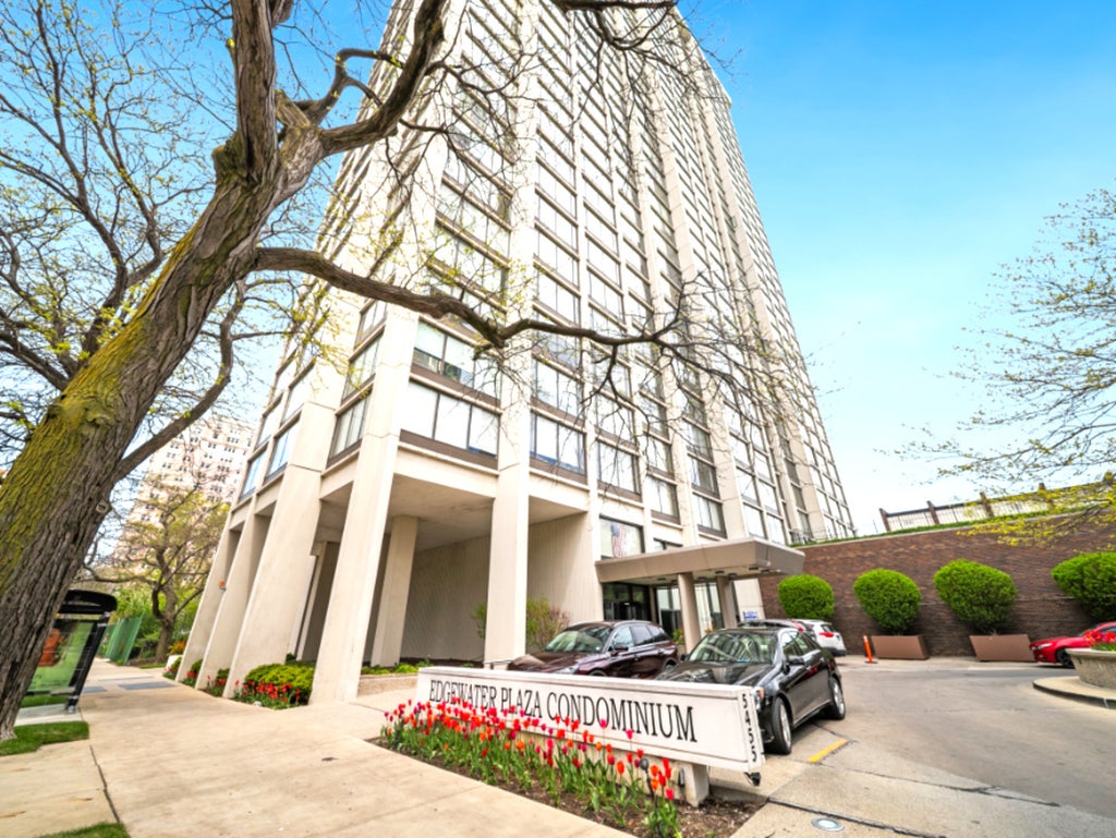 5455 North Sheridan Road 1404, Chicago, 60640