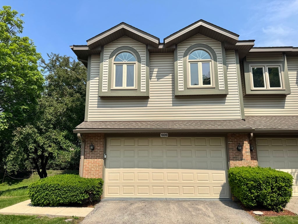 1009 Arbor Court, Mount Prospect