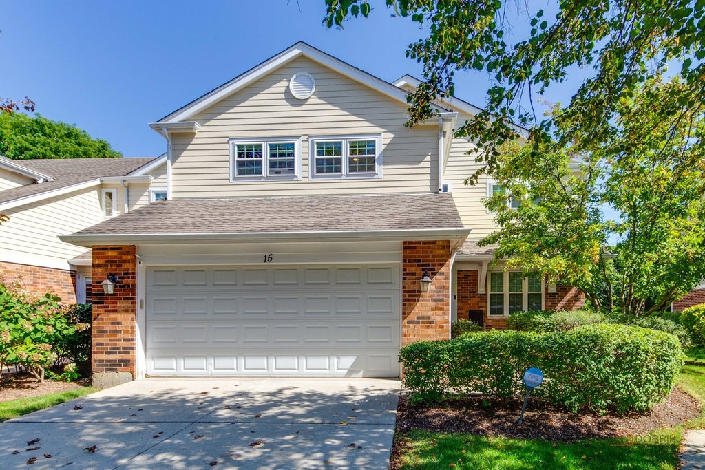 15 Caribou Xing, Northbrook, 60062