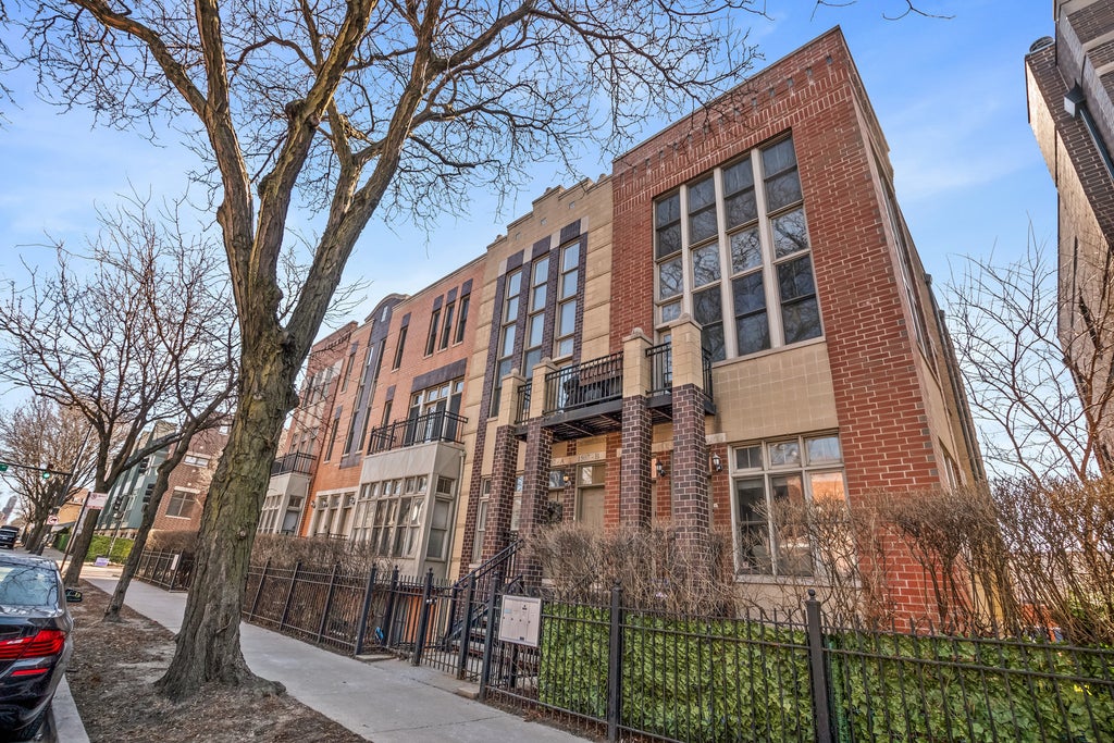 1507 West Diversey Parkway B, Chicago, 60614