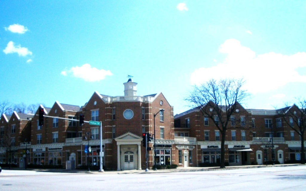 1625 Glenview Road 103, Glenview, 60025