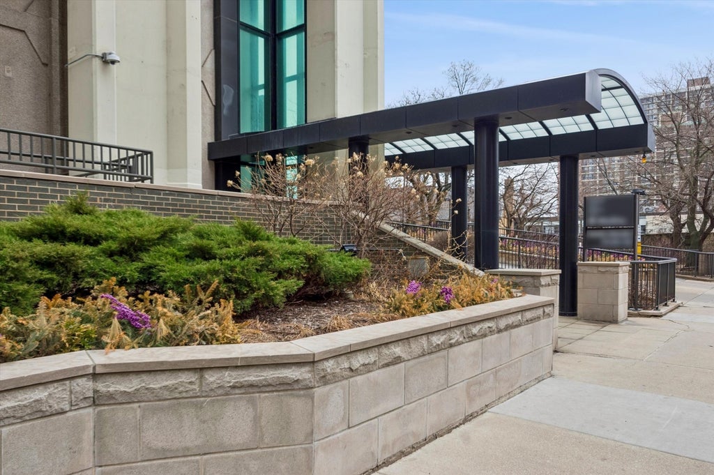 6007 North Sheridan Road 15b, Chicago, 60660