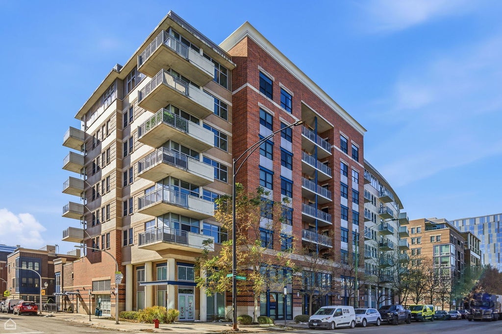 511 West Division Street 512, Chicago