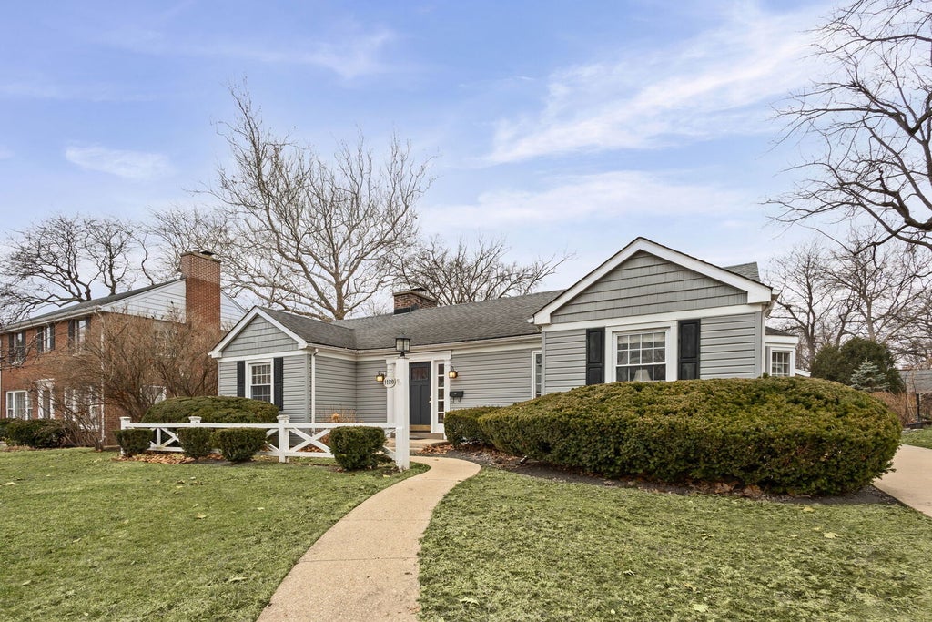 1120 Raleigh Road, Glenview, 60025
