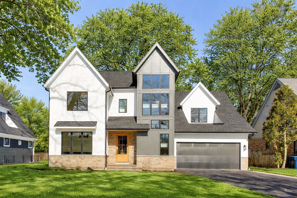 2938 Indianwood Road, Wilmette, 60091